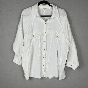POL Oversized White Button Up Star Buttons Boho Beachy Sz S Raw Hems
